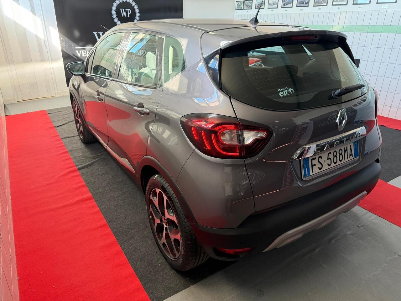 Renault Captur dCi 8V 90 CV EDC Initiale Paris