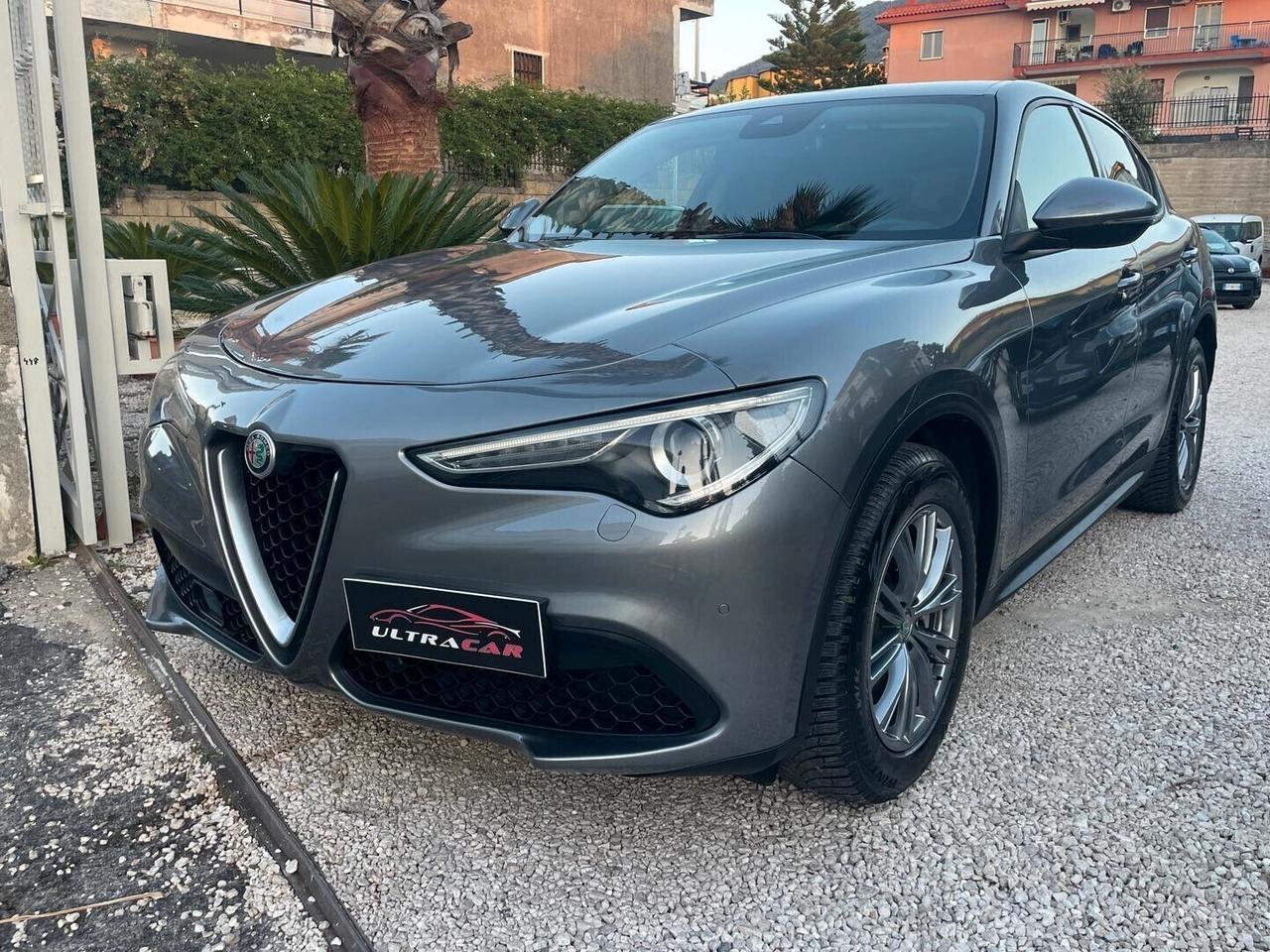 Alfa Romeo Stelvio 2.2 Turbodiesel 160 CV AT8 RWD Business