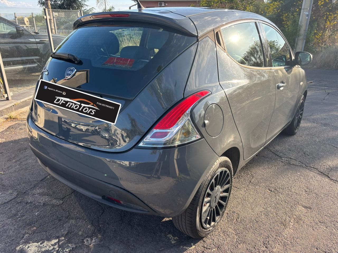 Lancia Ypsilon -2015