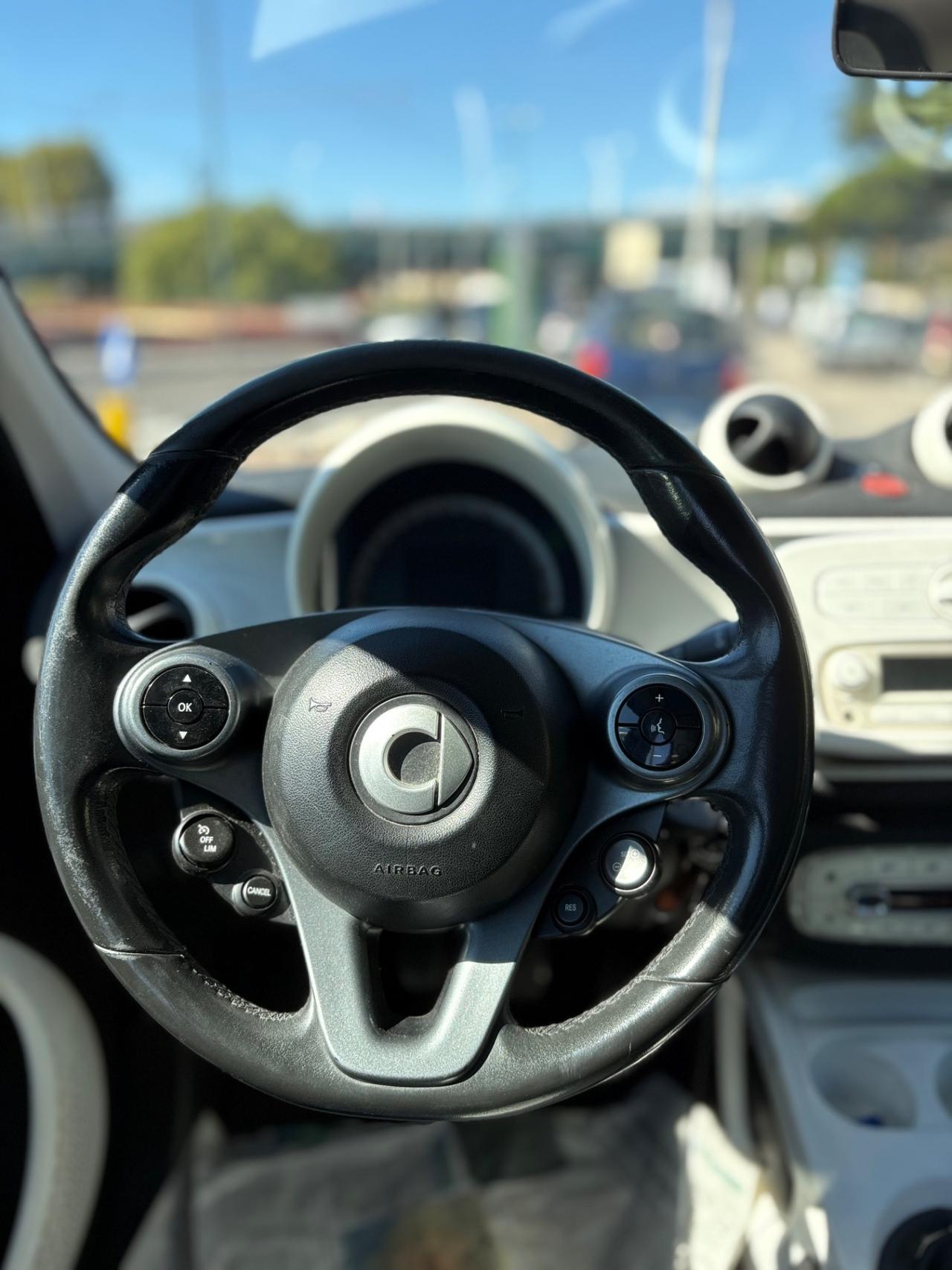 Smart Forfour 1.0 Full Optional 70cv GPL