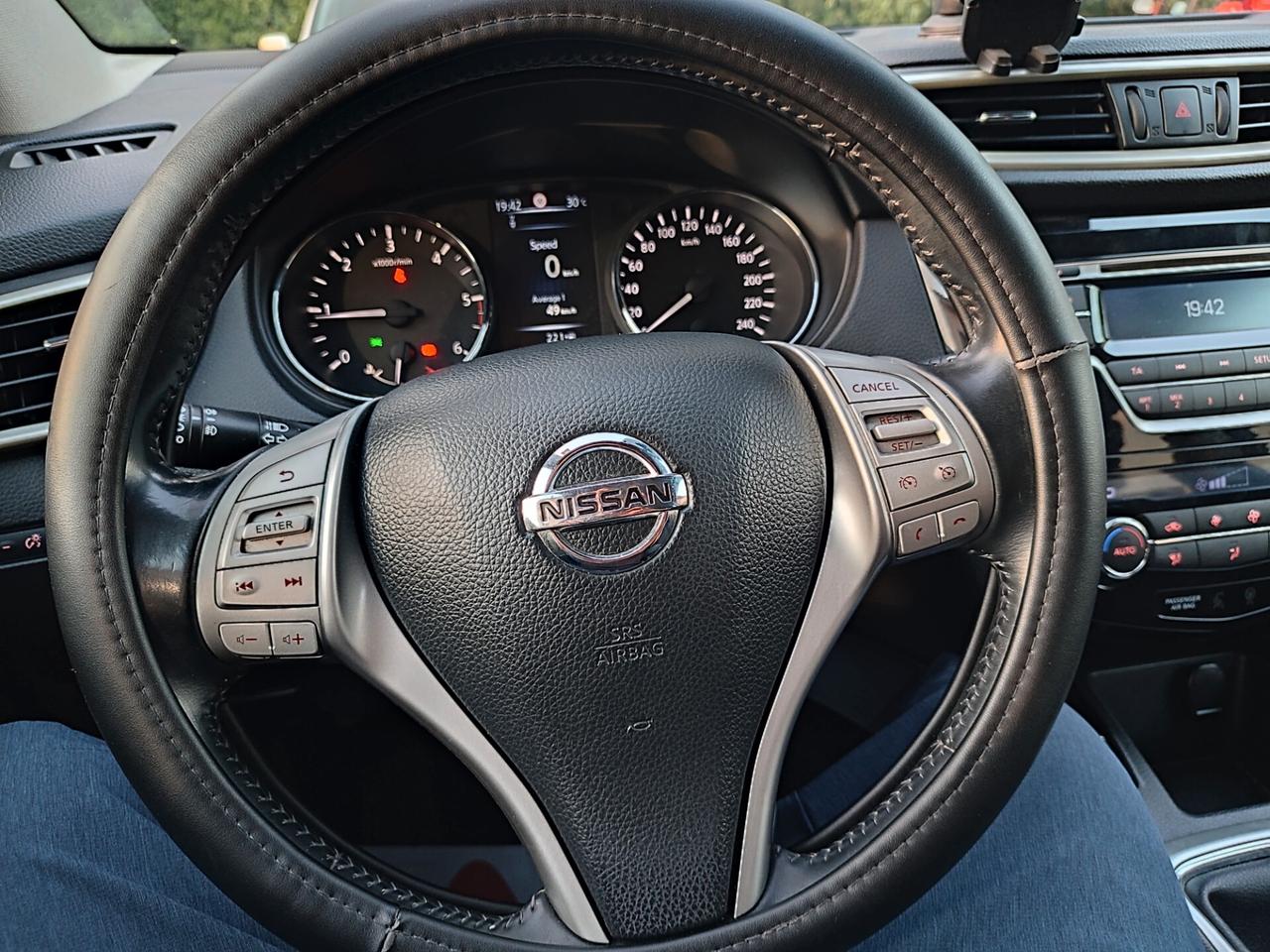 NISSAN QASHQAI DEL 2014 1.5DIESEL STUPENDA ECONOMICA