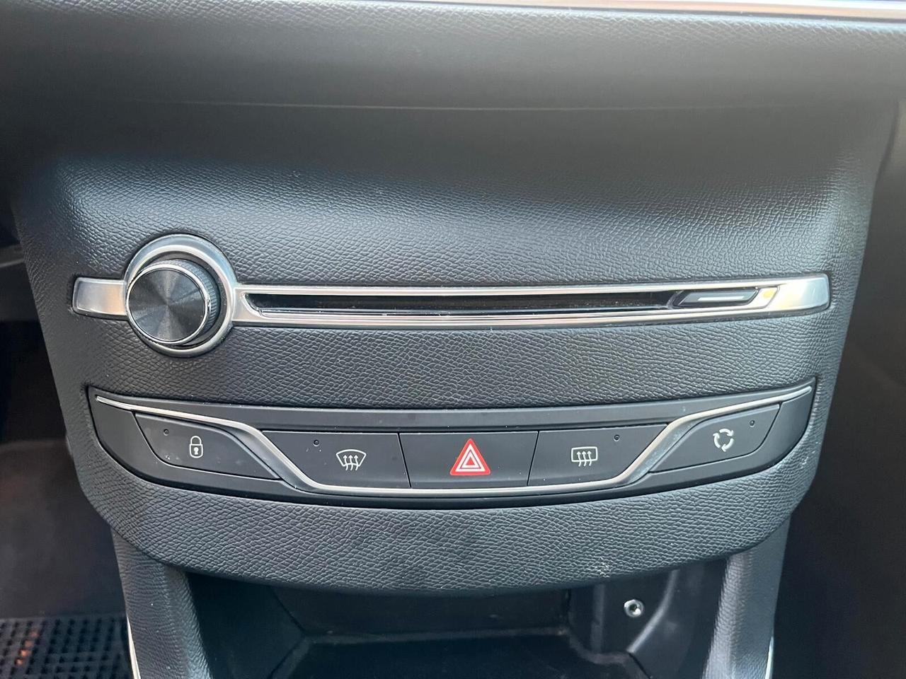 Peugeot 308 BlueHDi 120 S&S SW Allure