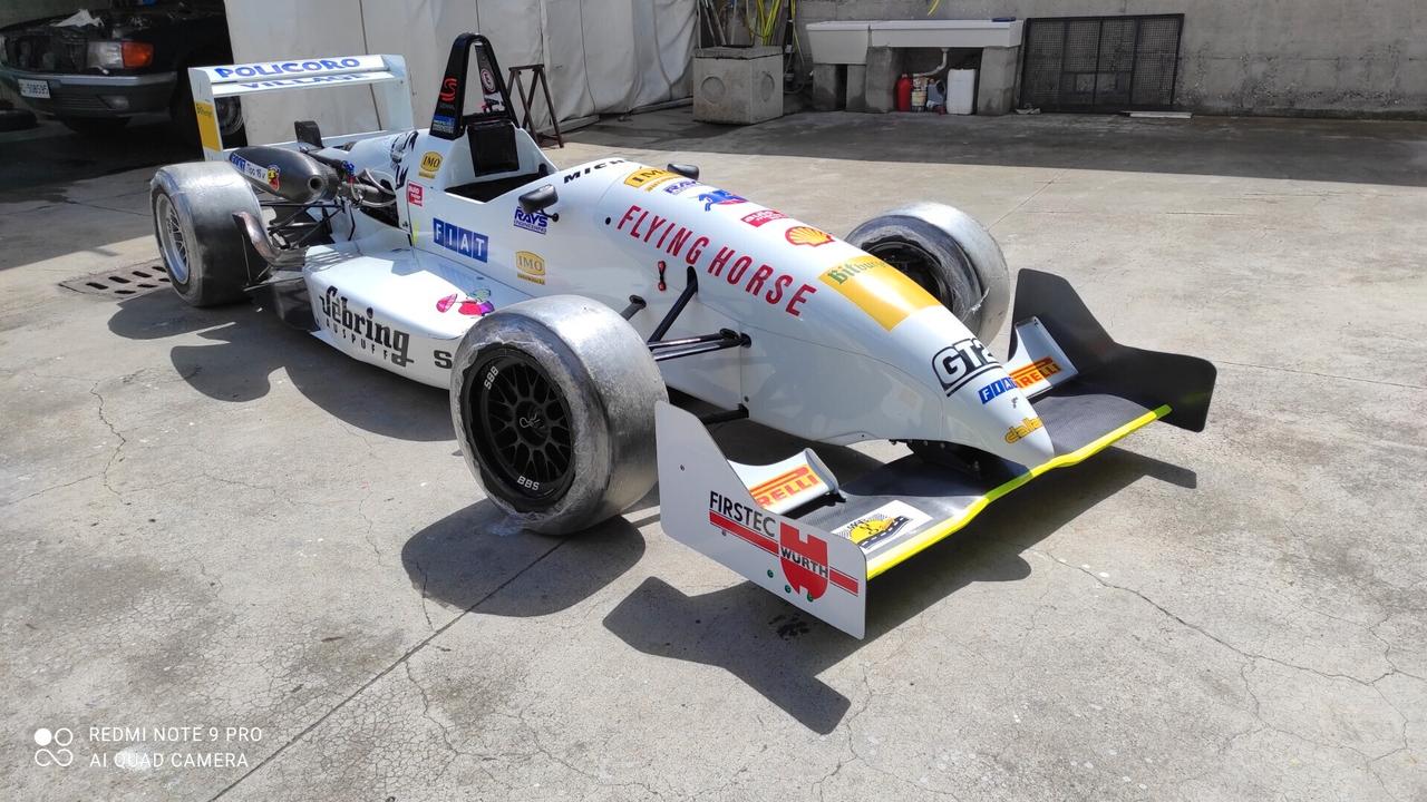 Dallara DALLARA F395 - FORMULA 3