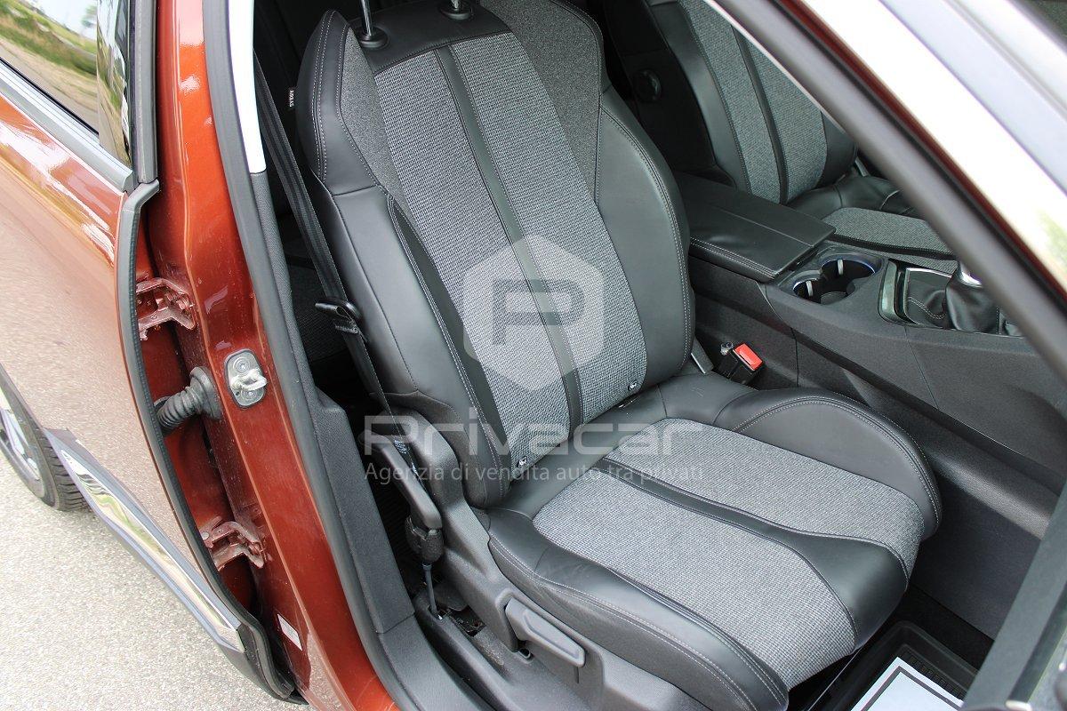 PEUGEOT 3008 BlueHDi 120 S&S Allure