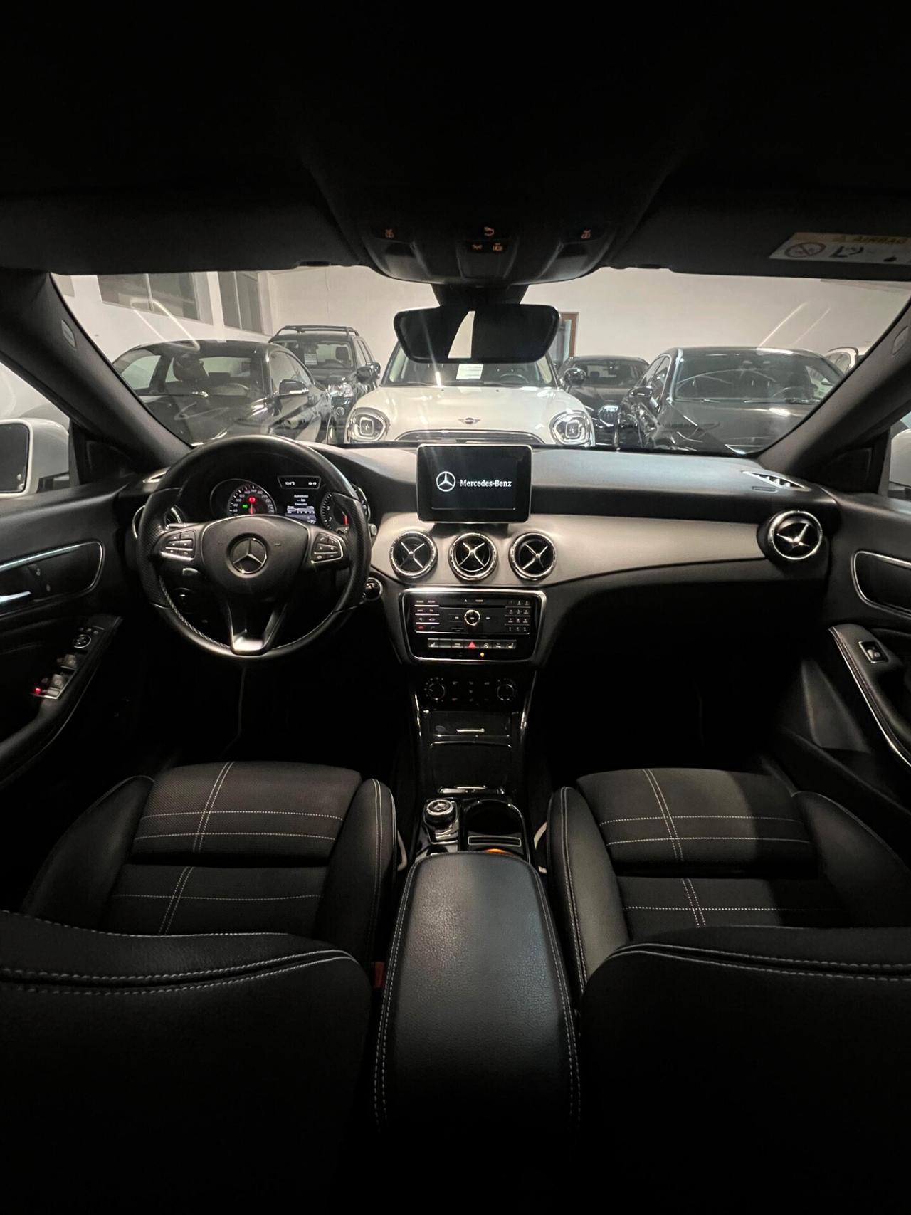 Mercedes-benz CLA 180 S.W. Premium