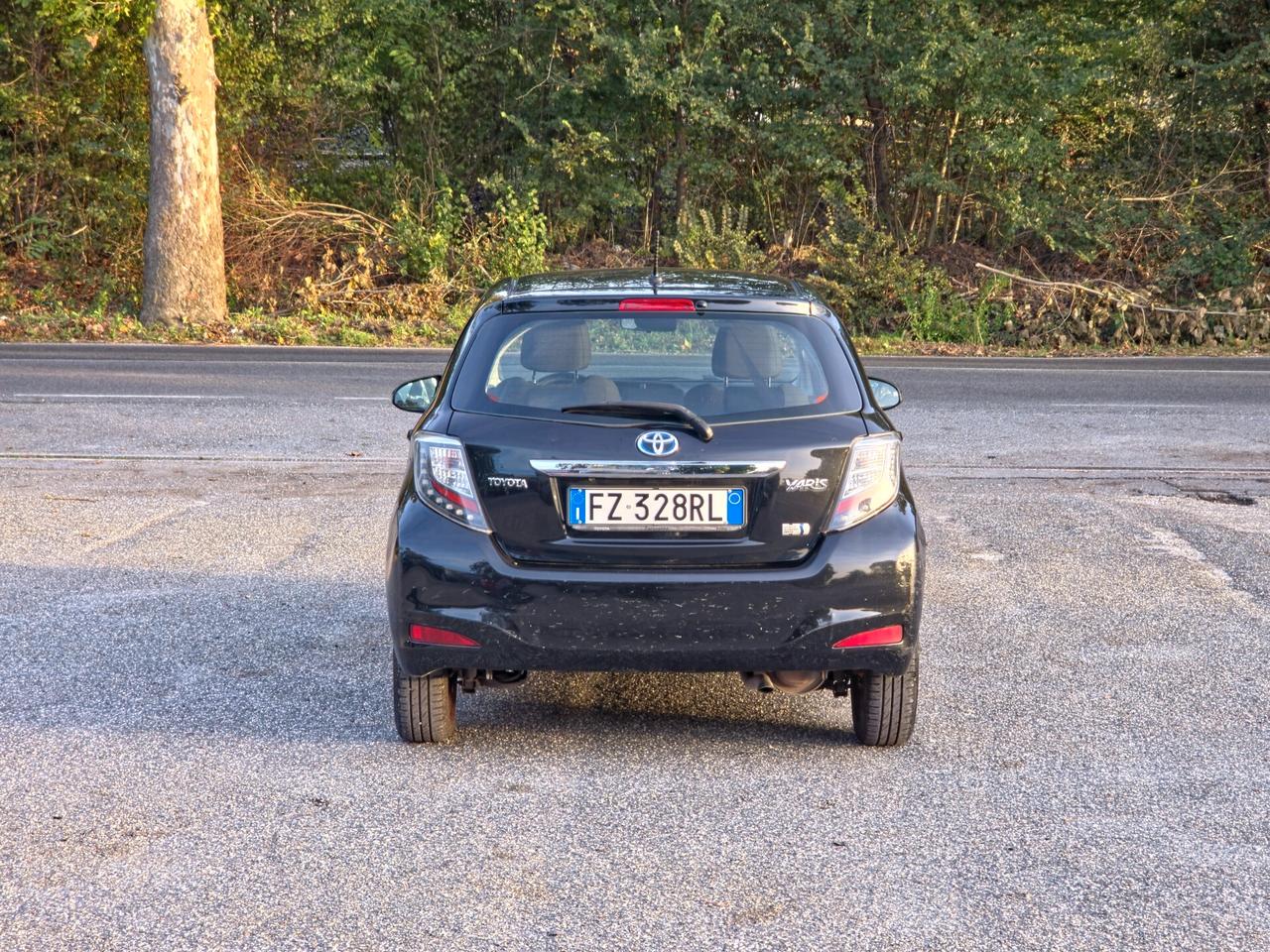Toyota Yaris 1.5 Hybrid 5 porte Lounge E5B Automatico NEO 2014