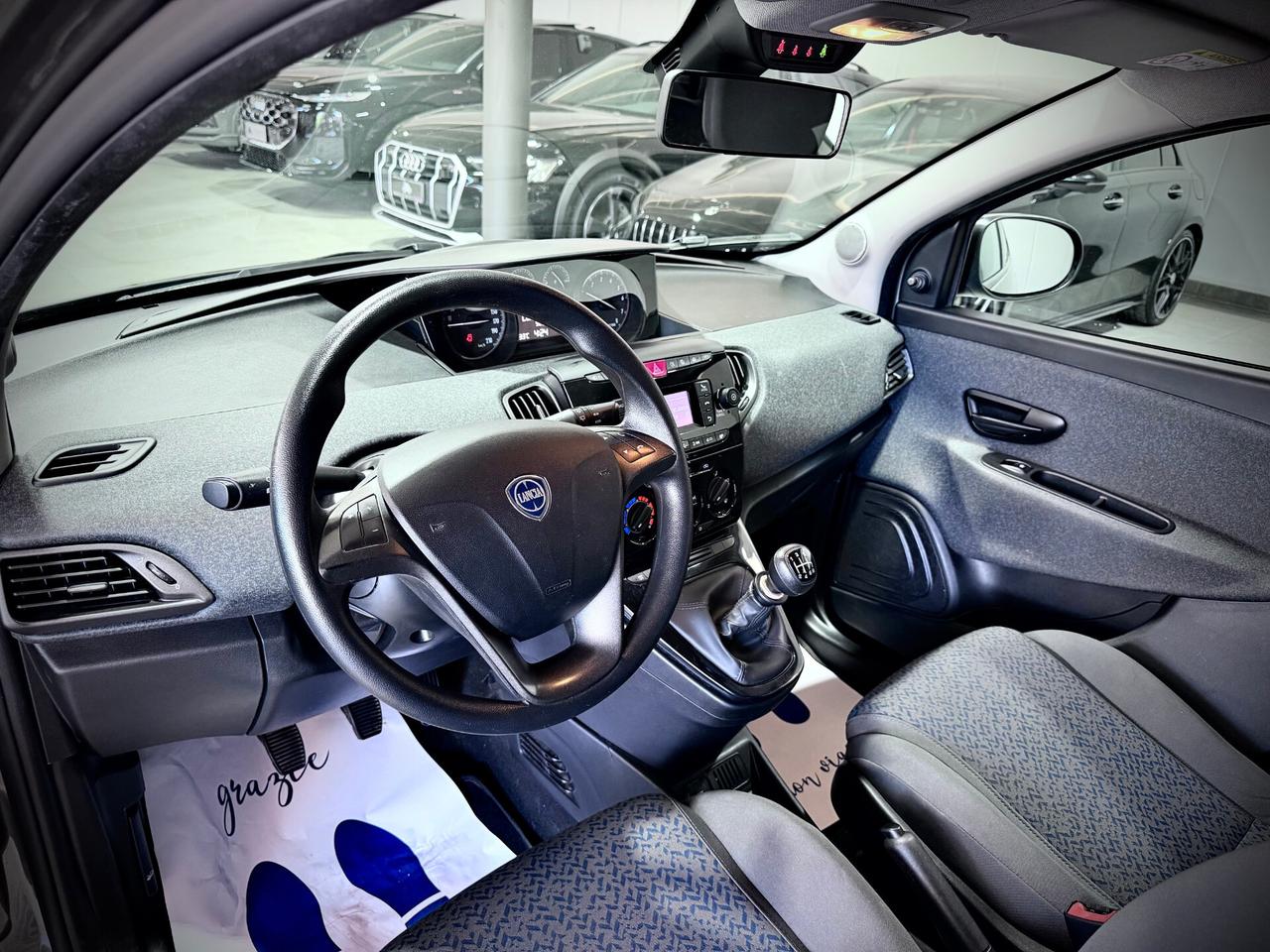 Lancia Ypsilon 1.0 70CV Hybrid Silver