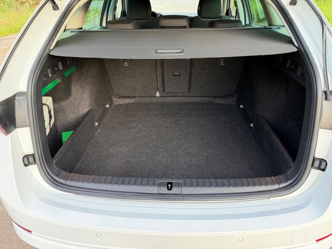 Skoda Octavia 2.0 TDI SCR 150 CV DSG Wagon Executive