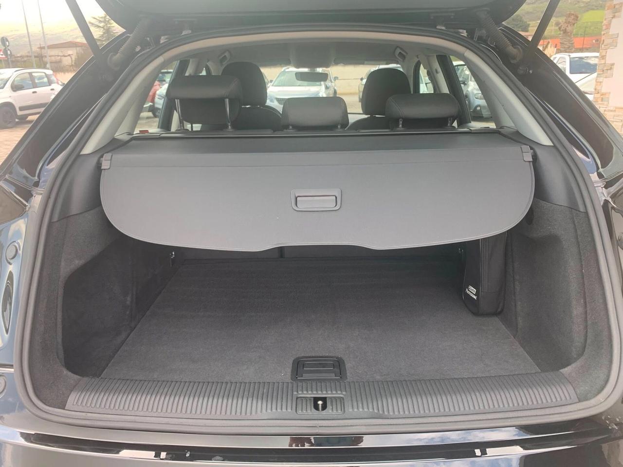 Audi Q3 2.0 TDI 120 CV Sport anno 2016