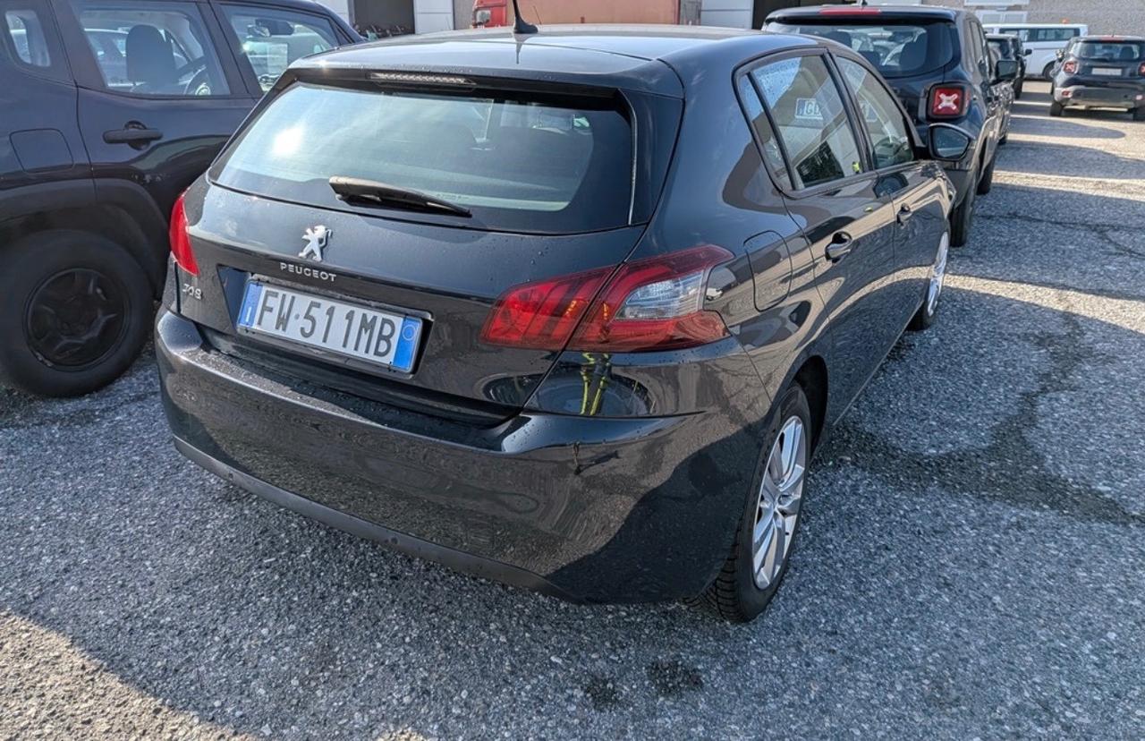 Peugeot 308 BlueHDi 130 S&S Business
