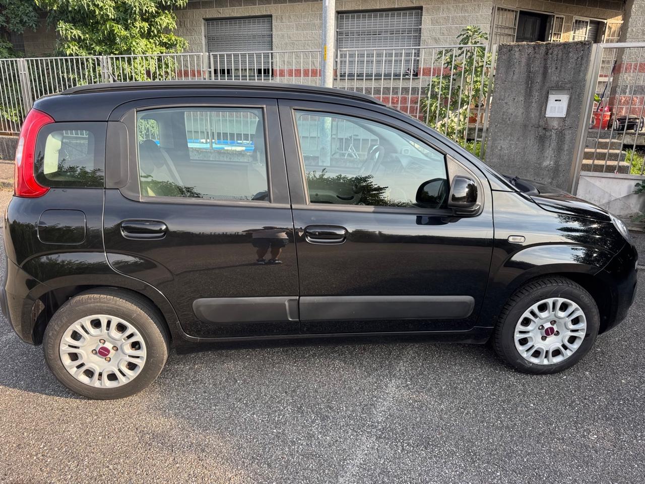 Fiat Panda 1.2 Lounge 5 posti neopatentati