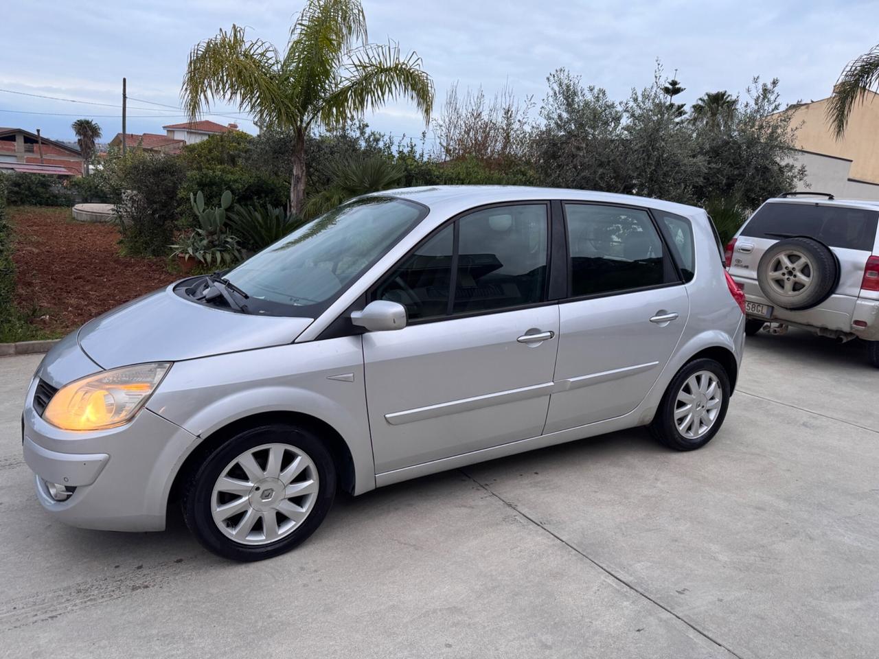 Renault Scenic Grand Scénic 1.6 16V Serie Speciale Dynamique