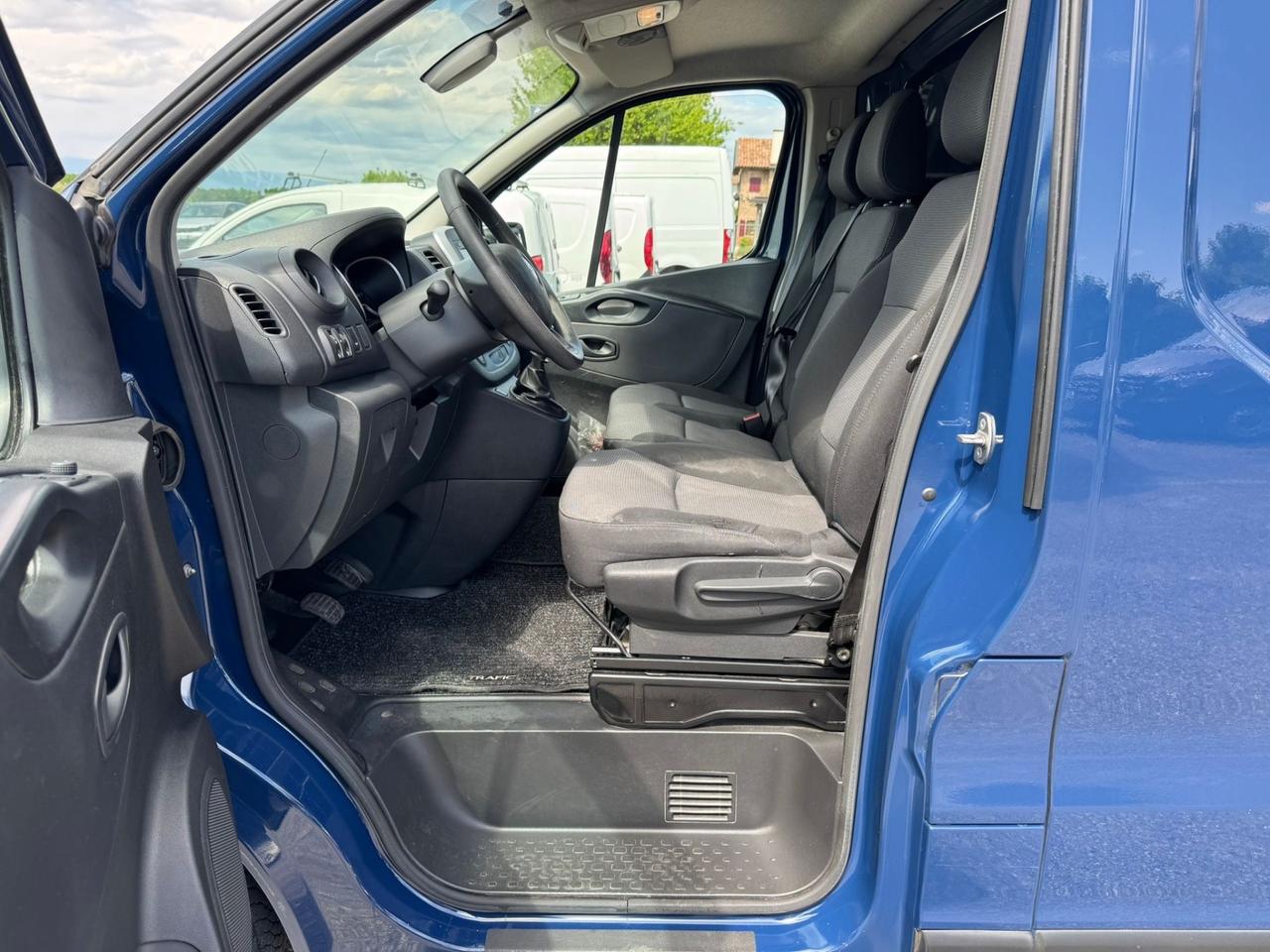 Renault Trafic T29 2.0 dCi 120CV PC-TN Furgone Ice