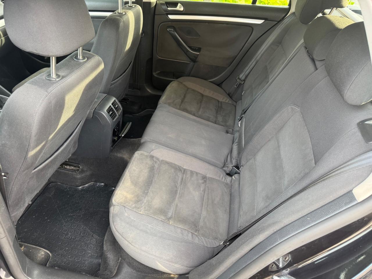 Vw Golf Variant 2.0 TDI neopaten garanzia 12 mesi