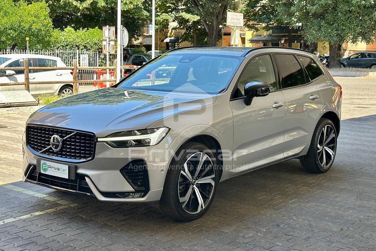 VOLVO XC60 B4 (d) AWD automatico Ultimate Dark