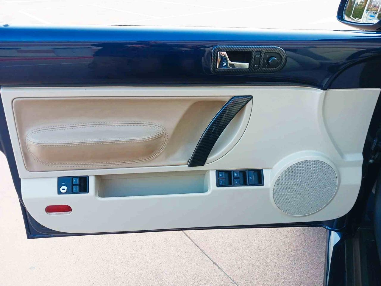 Volkswagen New Beetle CABRIOLET