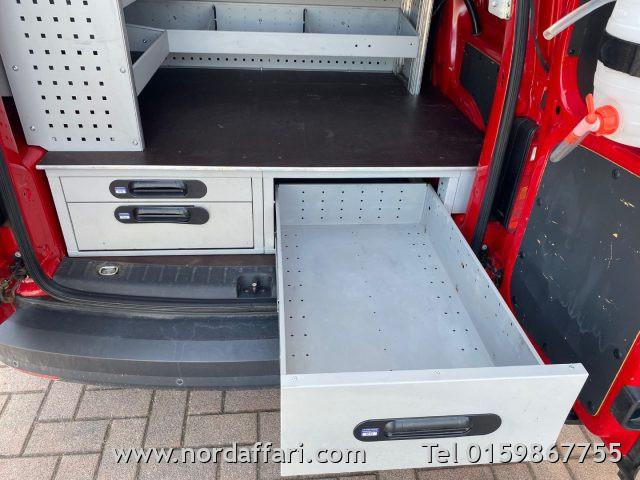 VOLKSWAGEN Caddy 2.0 TDI 122 CV 4Motion Furgone