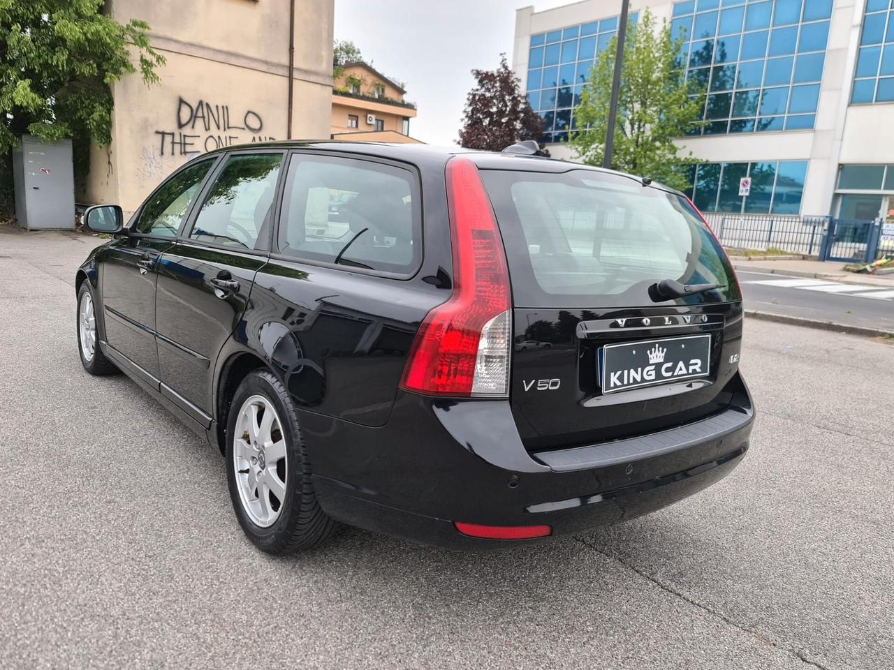 Volvo V50 D2 R-design