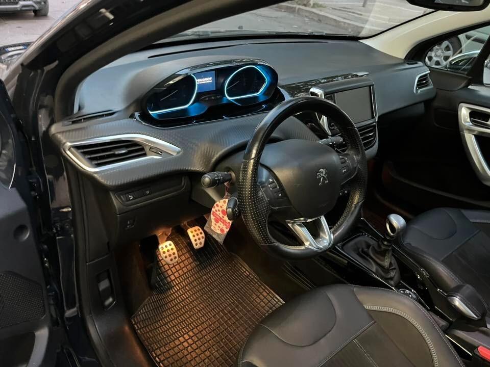 Peugeot 2008 BlueHDi 120 S&S Crossway