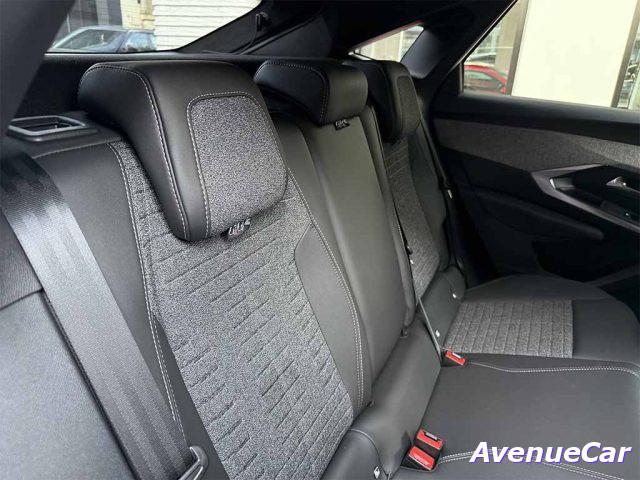 PEUGEOT 3008 hybrid Allure TELECAMERA CERCHI 19'' IVA ESPOSTA