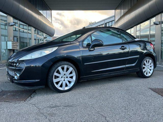 PEUGEOT 207 1.6 HDi 110CV CC Féline