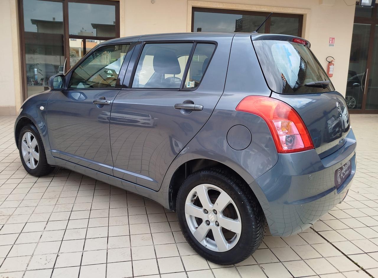 Suzuki Swift 1.3 4x4 5p. GL