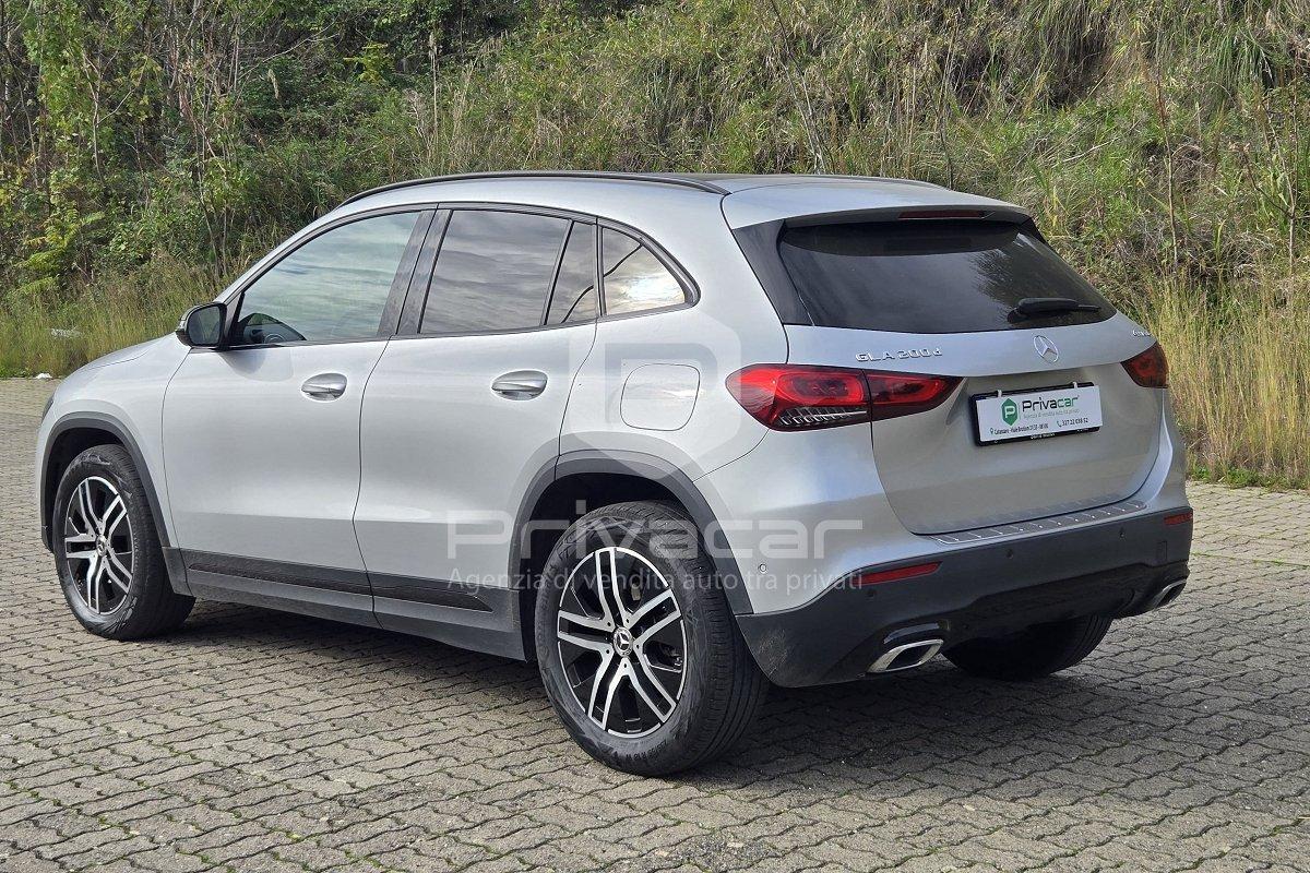 MERCEDES GLA 200 d Automatic 4Matic Premium