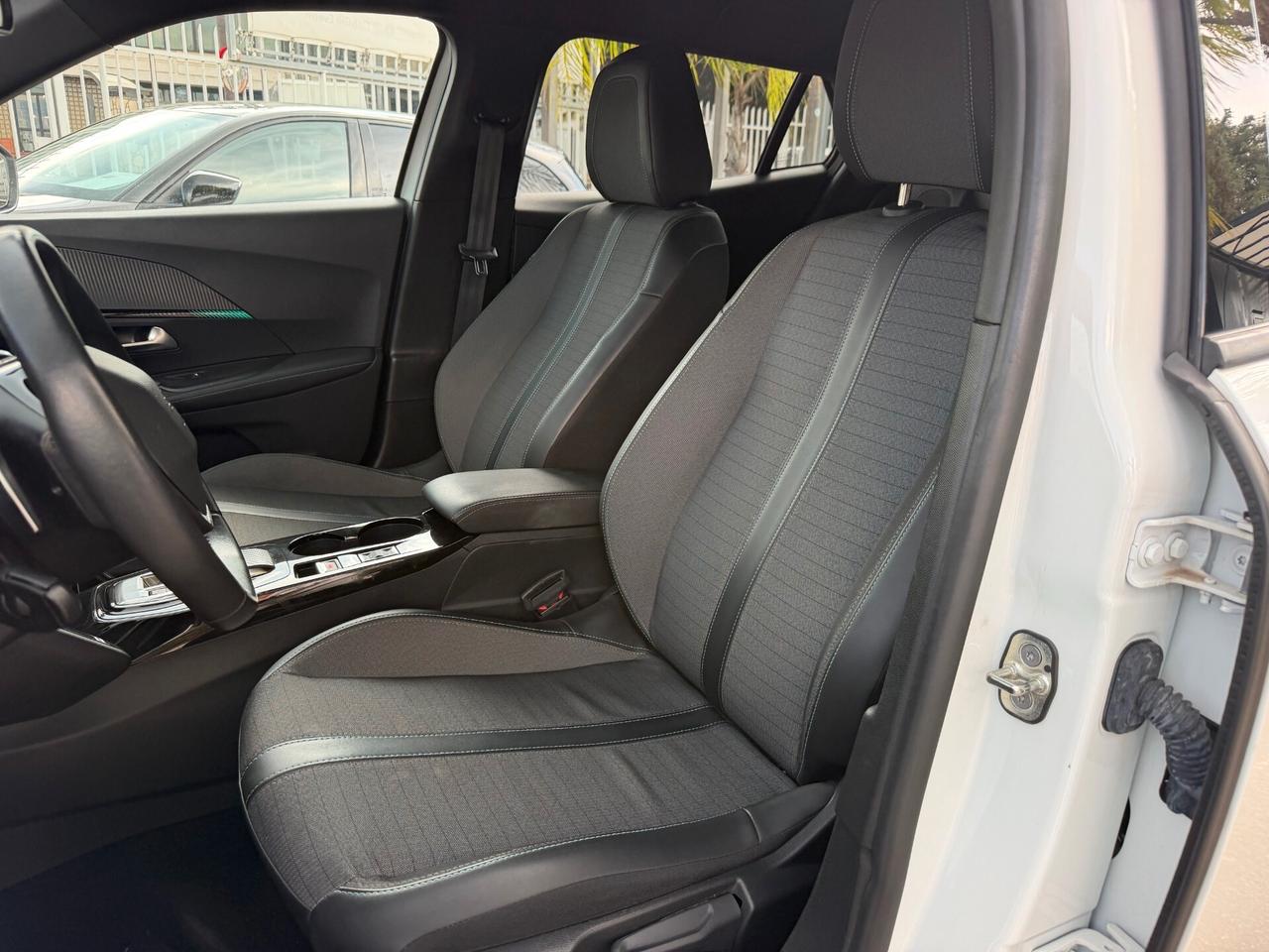 Peugeot 2008 BlueHDi 130 S&S EAT8 Allure Pack 2023
