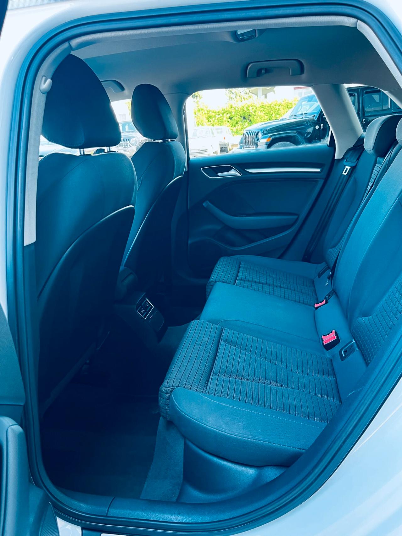 Audi A3 SPB 2.0 TDI 150 CV clean diesel Ambition Pronta consegna