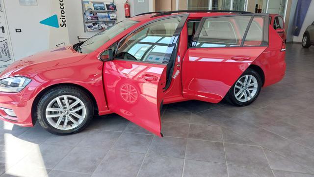 VOLKSWAGEN Golf Variant 1.6 TDI 115 CV Business BlueM. Tech.Az. Italia