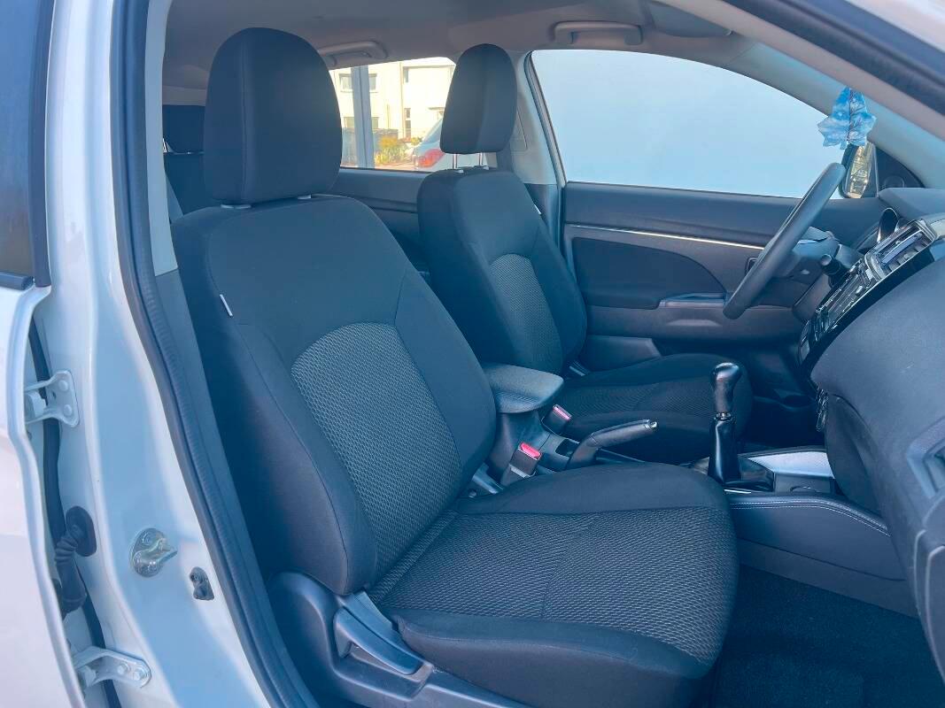 Mitsubishi ASX ASX 1.6 Invite navi 2wd GPL