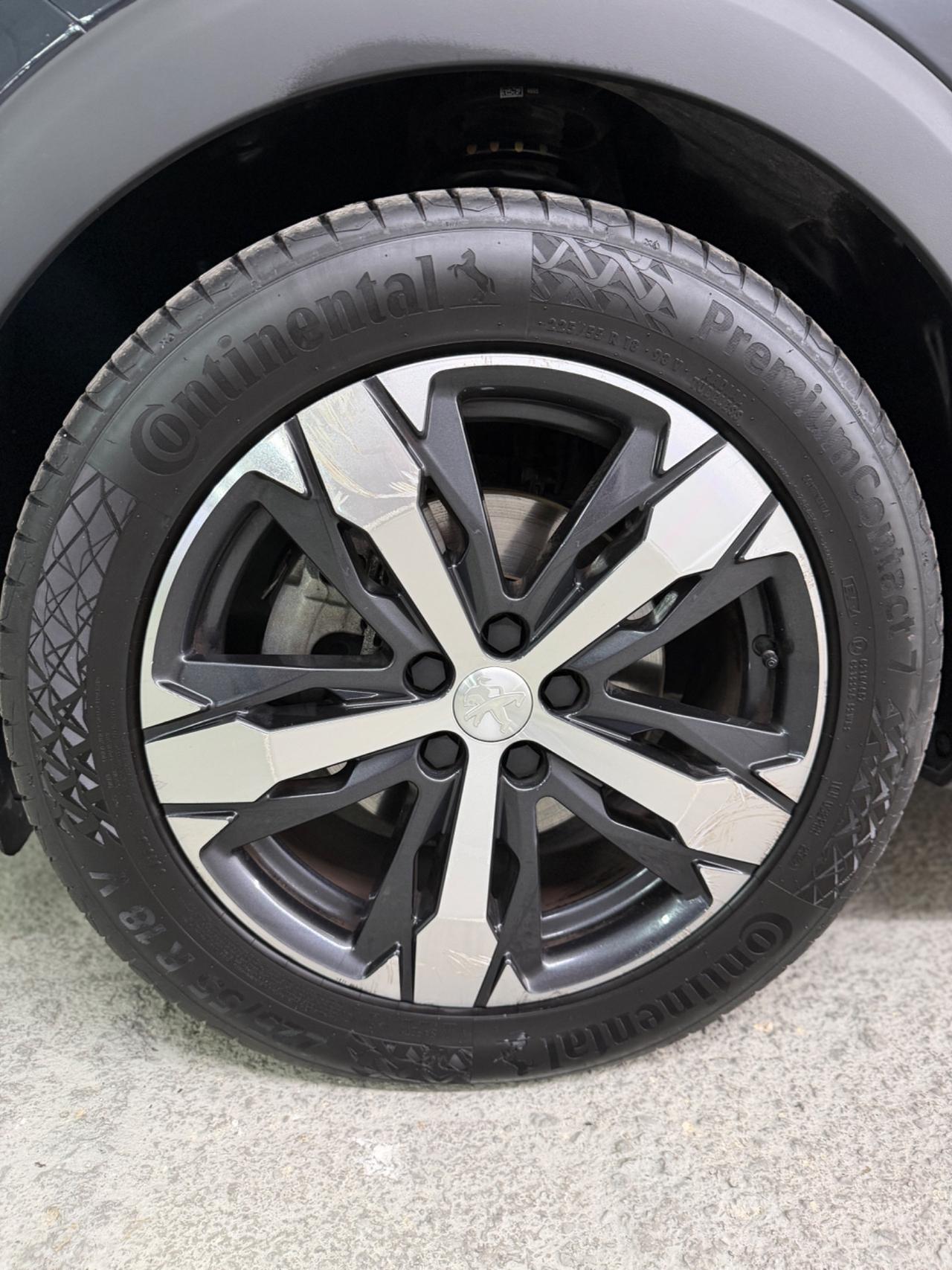 PEUGEOT 3008 CAMBIO AUTOMATICO (anno 2020)