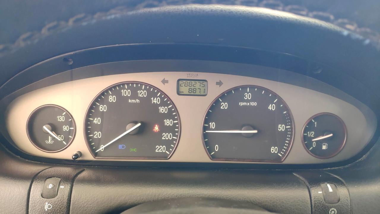 Lancia Lybra 1.9 JTD cat Station Wagon LX