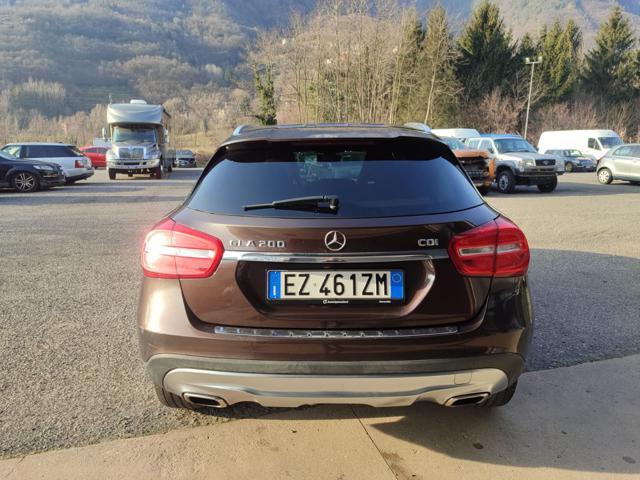 MERCEDES-BENZ GLA 200 d Sport