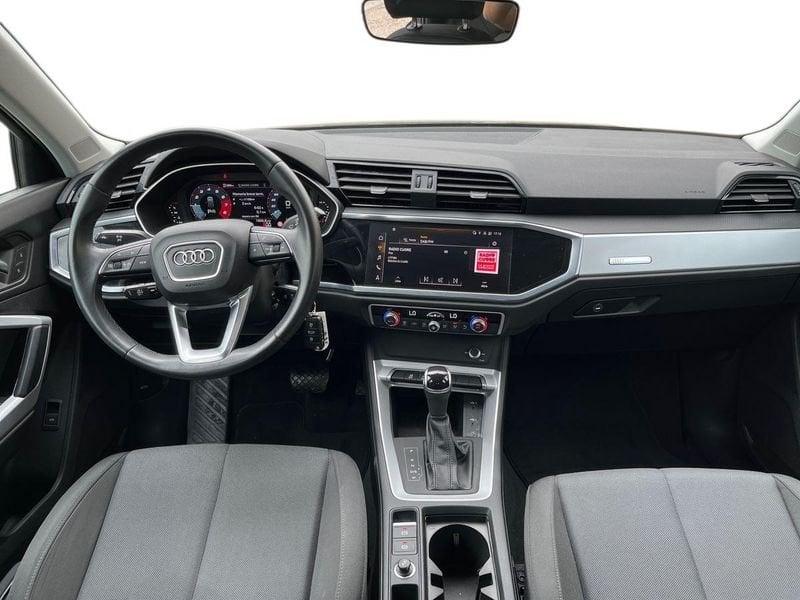 Audi Q3 35 1.5 tfsi Business Advanced s-tronic