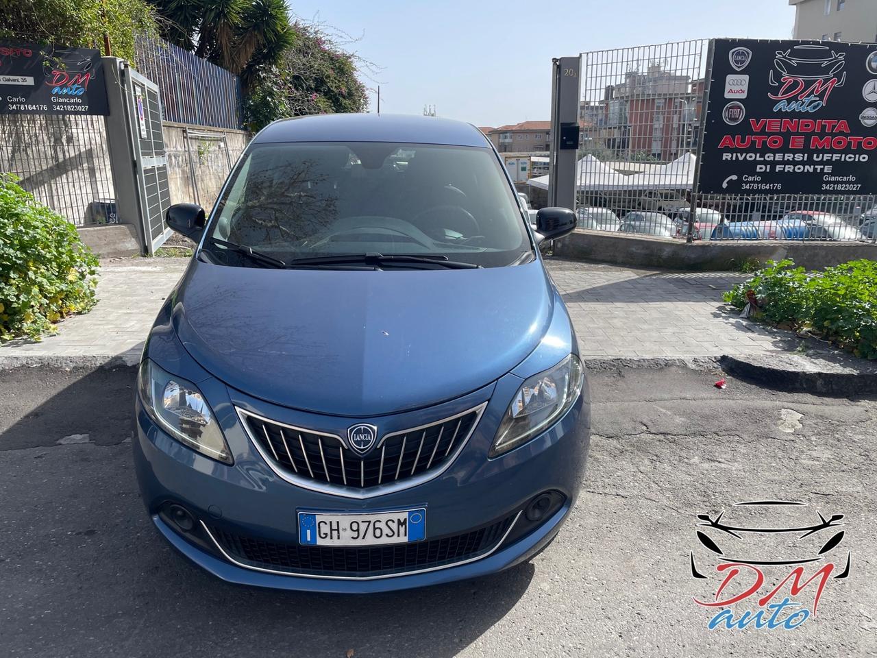 Lancia Ypsilon 1.0 FireFly 5 porte S&S Hybrid Ecochic Silver