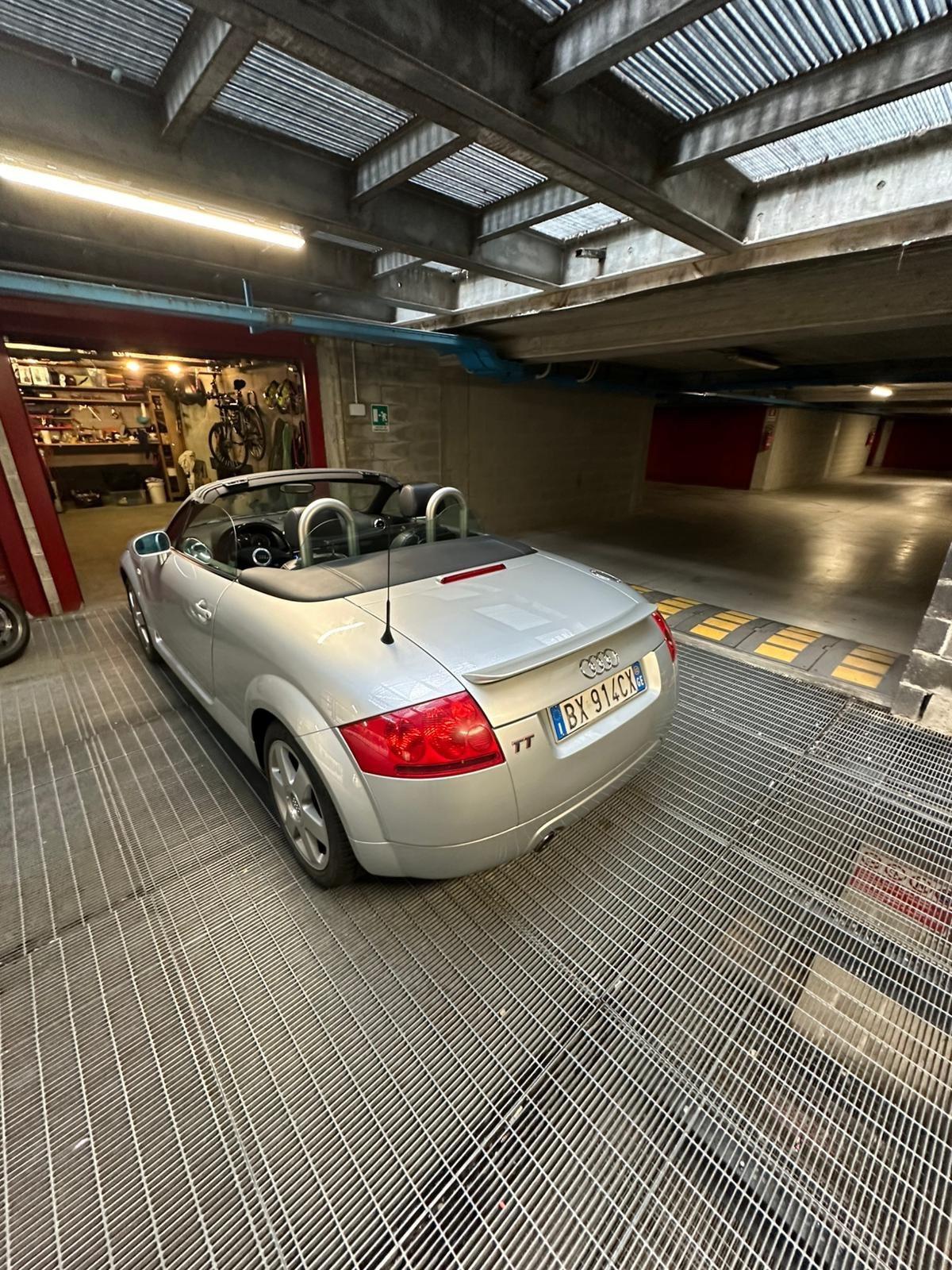Audi TT cabrio 1.8