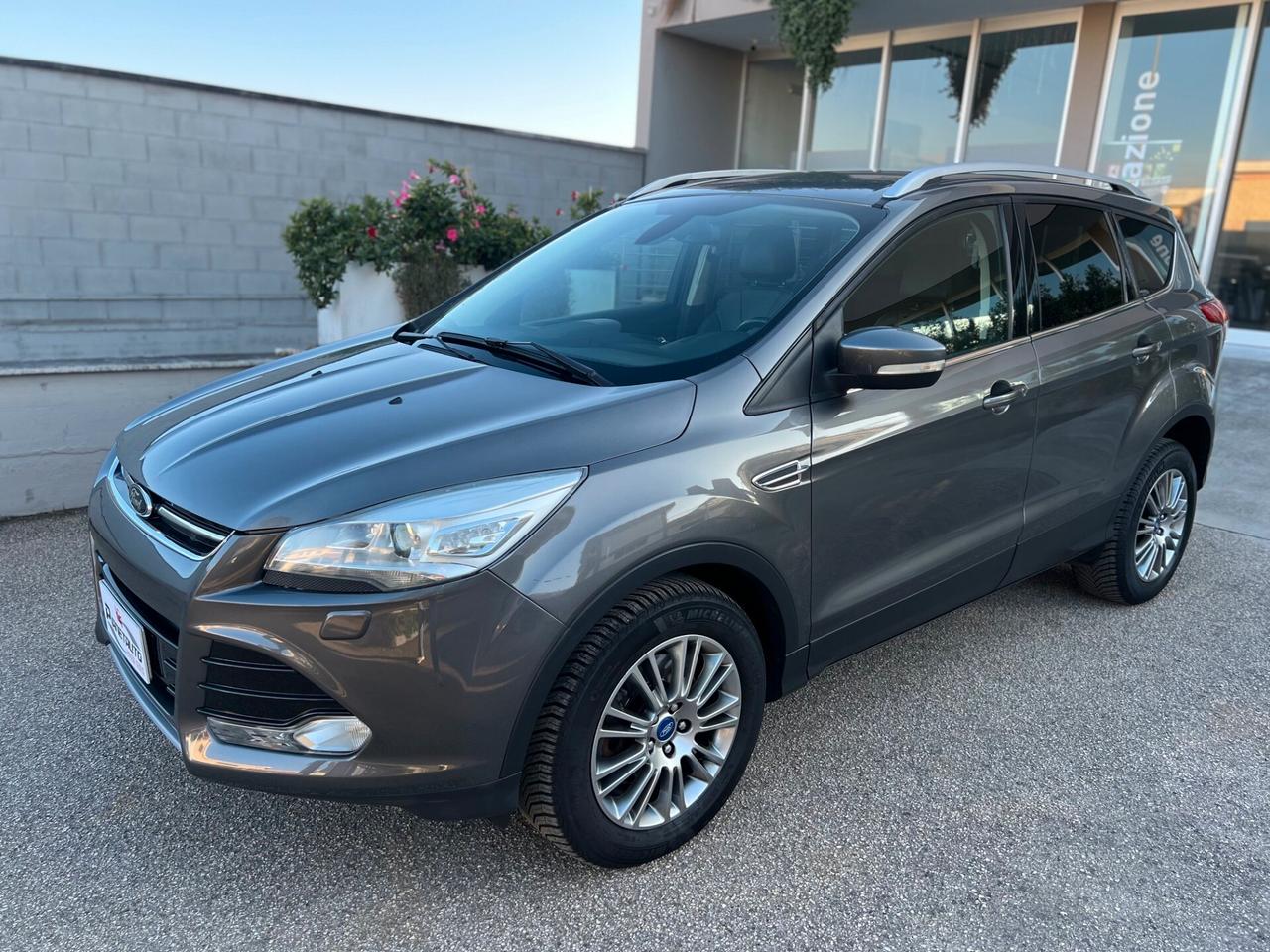 Ford Kuga 2.0 tdci 140CV 4WD Titanium AUTO NAVI/PELLE PERF.