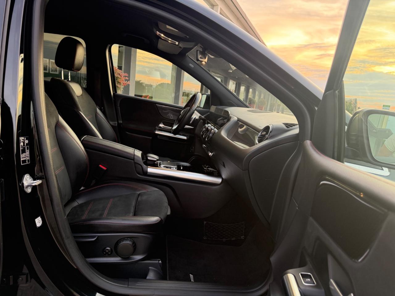 Mercedes-benz B 180D Premium AMG Unico proprietario