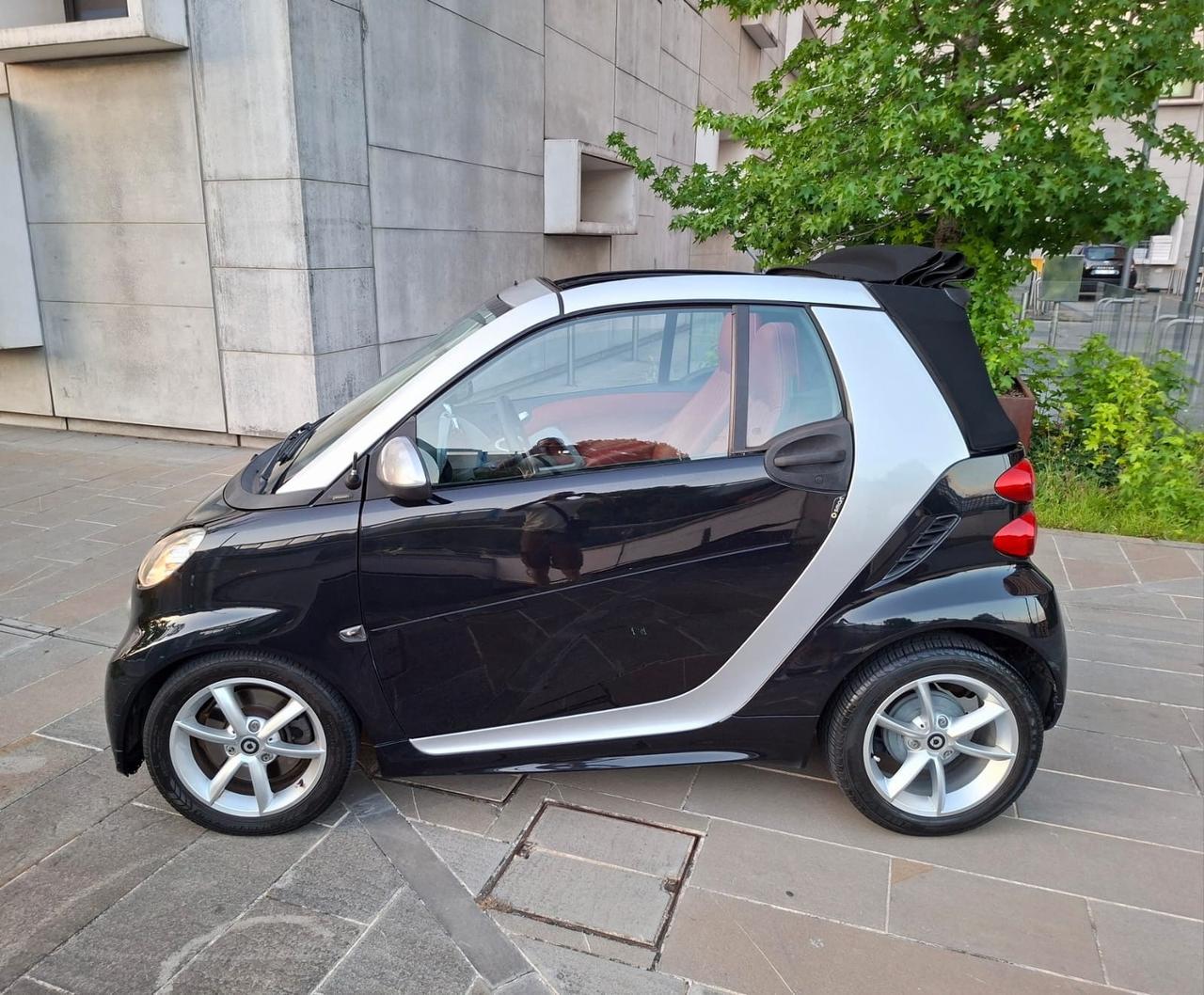 Smart ForTwo 1000 52 kW MHD cabrio passion