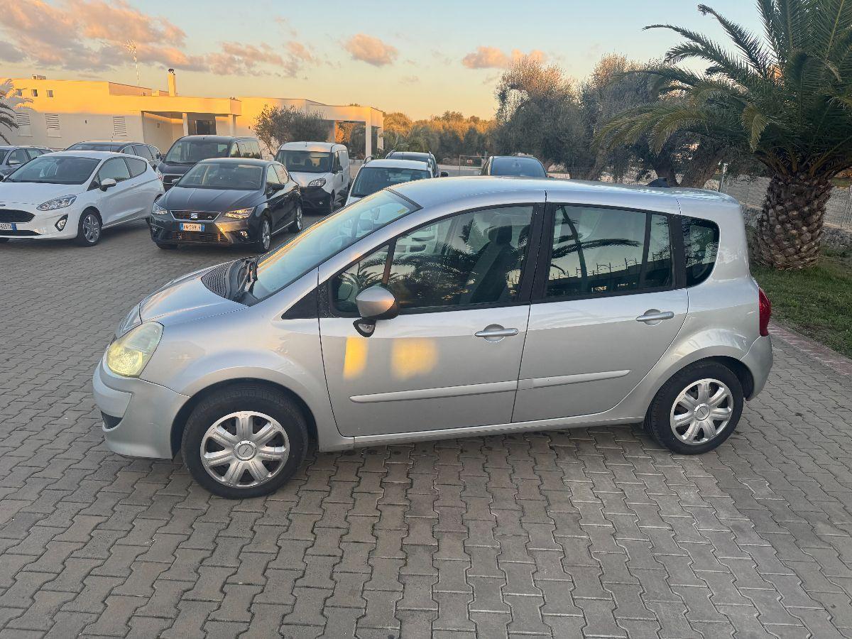 RENAULT Grand Modus 1.5 dCi 85CV Dynamique