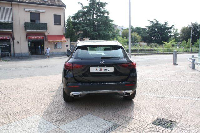 MERCEDES-BENZ GLA 180 Automatic Progressive Advanced