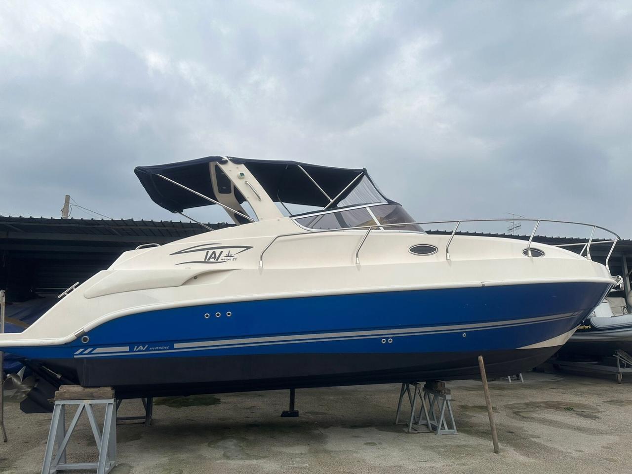 IAV MARINE 28/MERCURY 2x170CV DIESEL