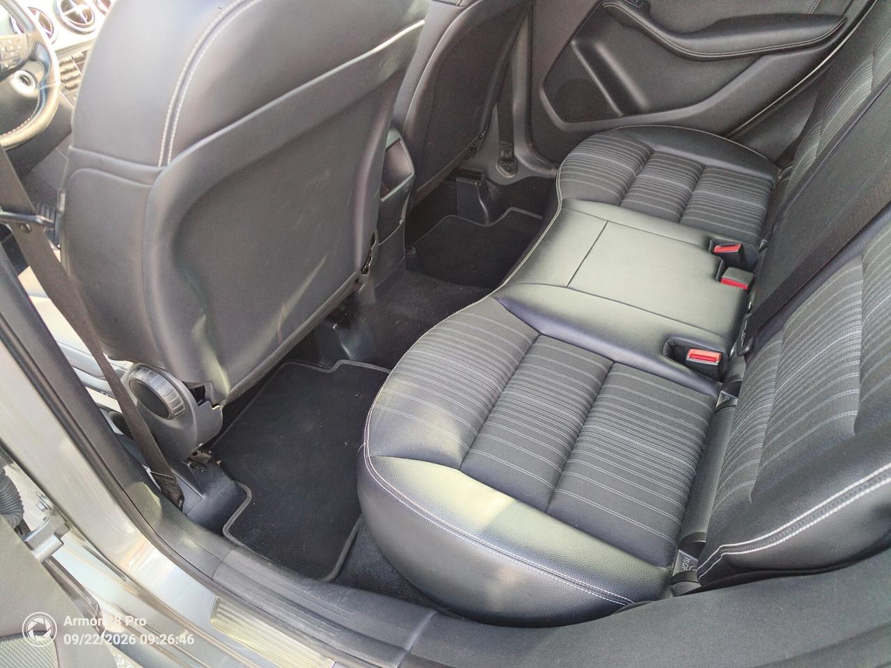 Mercedes-benz B 180 BlueEFFICIENCY Premium