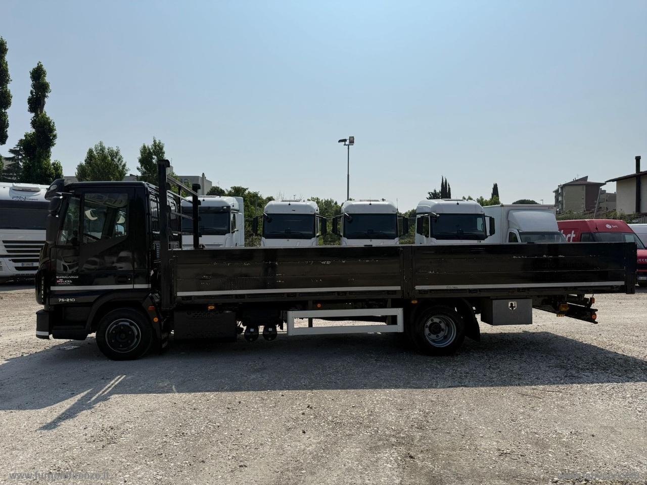 EUROCARGO ML75 E16 CABINA CORTA EVI MY15