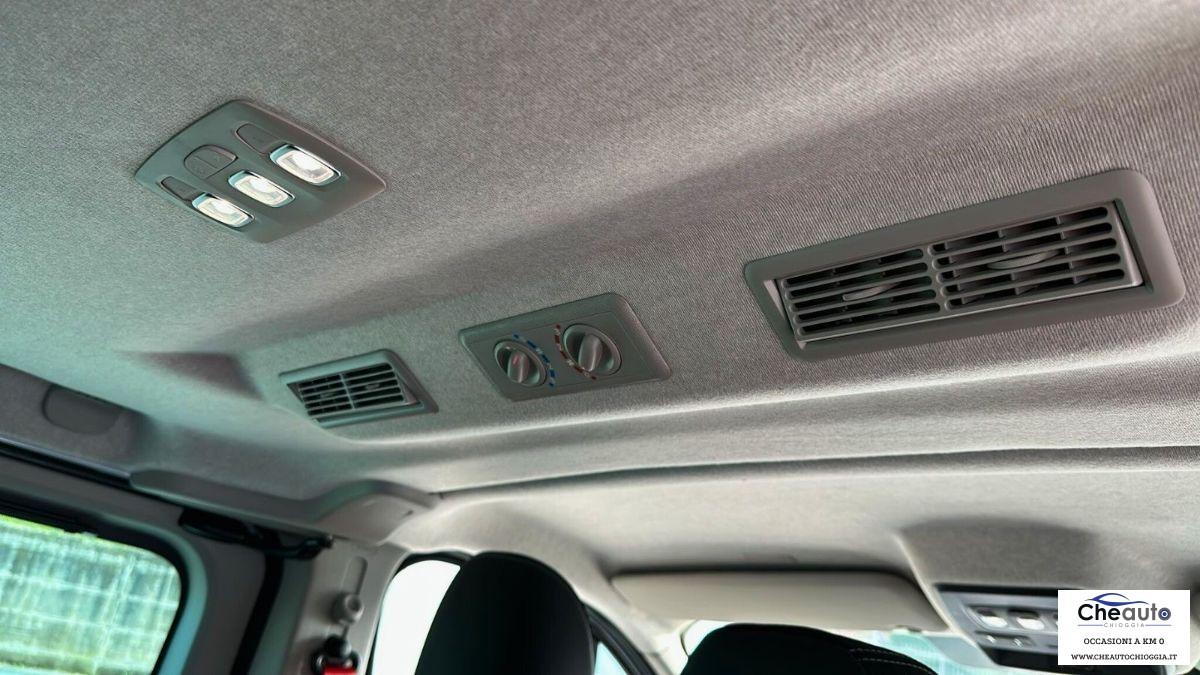 RENAULT - Trafic Life PASSO LUNGO 9 Posti - Pronta consegna