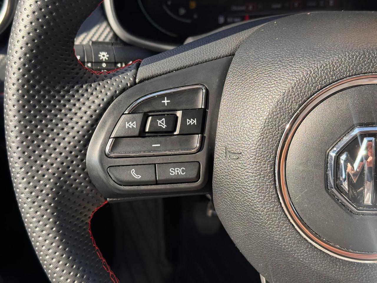 Mg ZS Luxury 1.5 VTi-TECH #11432