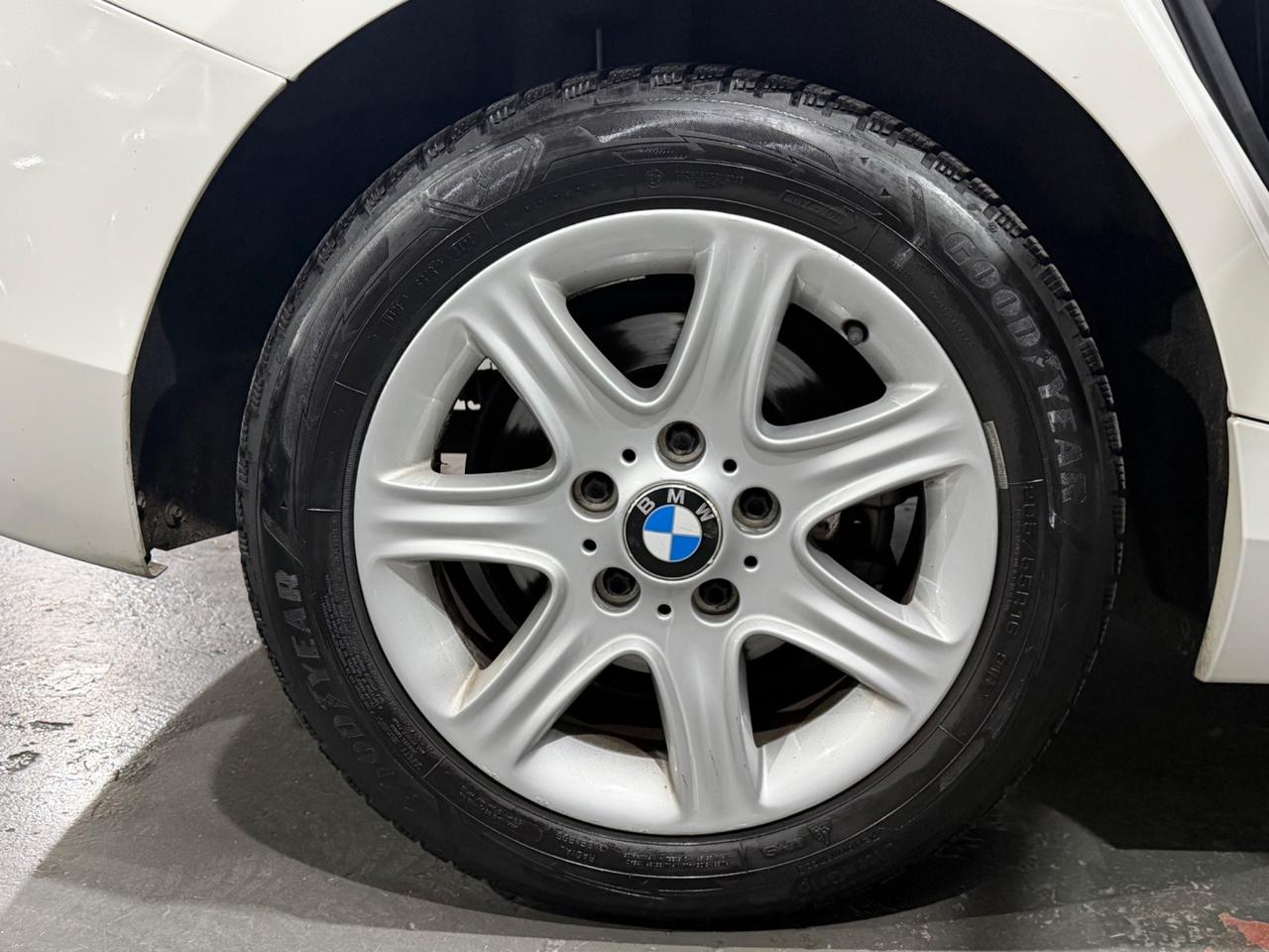 Bmw 116 116d 5p. Urban