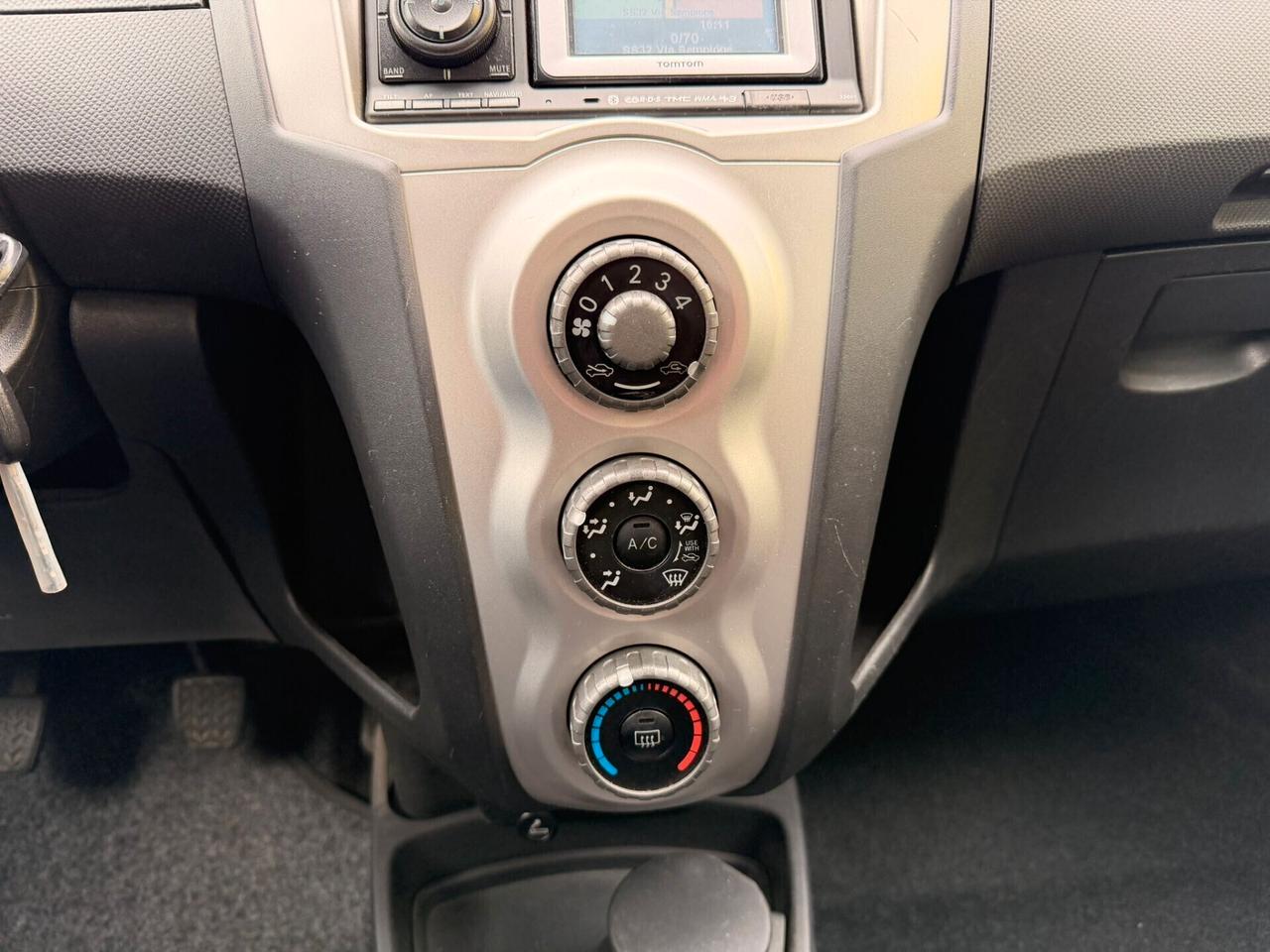 Toyota Yaris 1.3 B 5 porte Navi