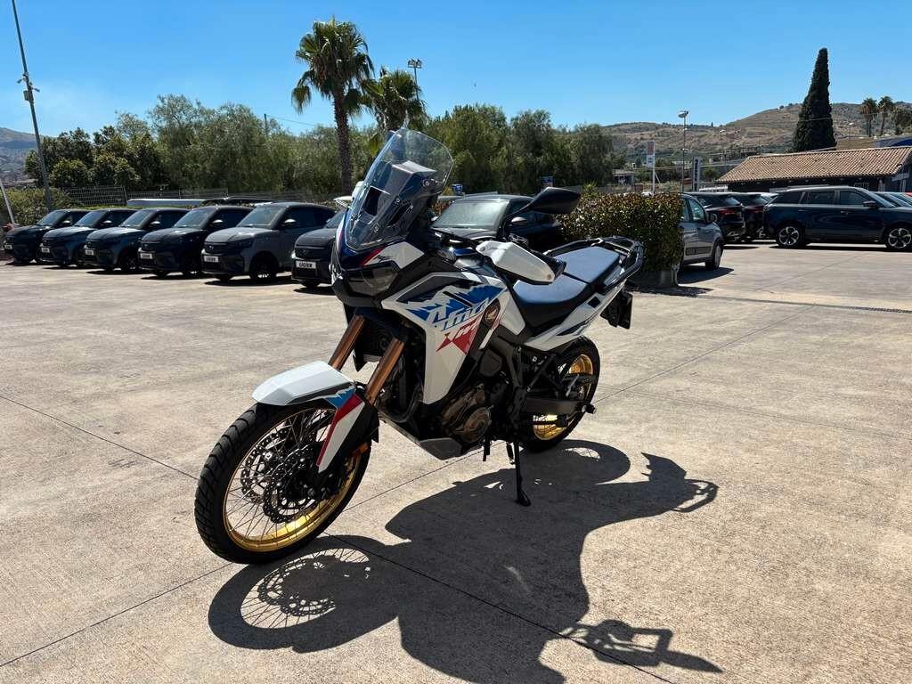 Honda CRF1100L Africa Twin 2026 / KM 7.500 Tuo a solo 164 Euro al mese